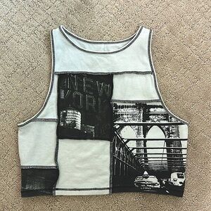 abercrombie (social tourist) crop tank top, size small, black and white color